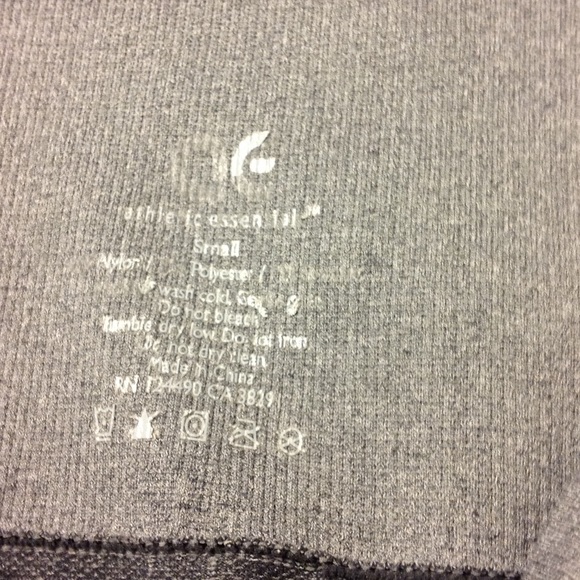 Athletic Essential (small) - Picture 3 of 3