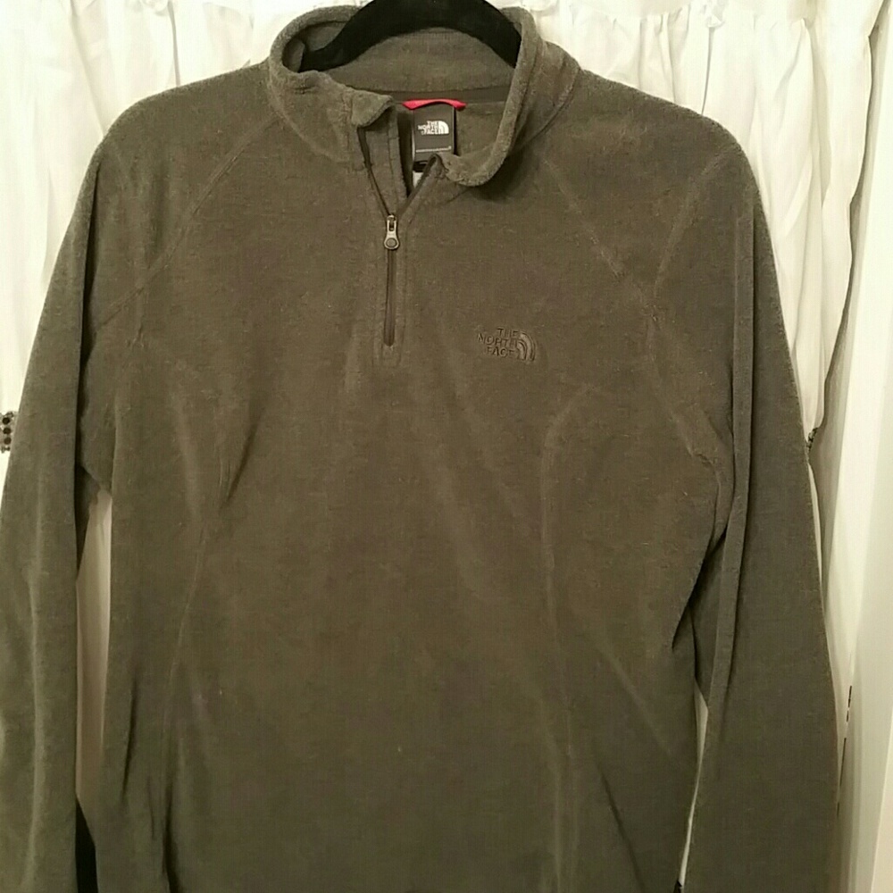 Women's  North Face fleece pullover