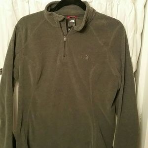 Women's  North Face fleece pullover