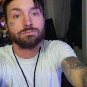 Meet your Posher, Devin