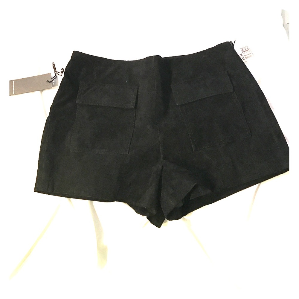 Suede black high waisted shorts! ♡
