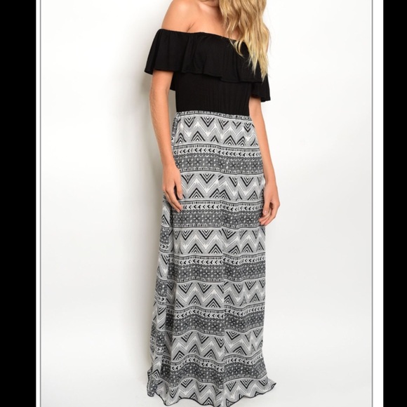Black Off Shoulder Print Maxi Dress - Picture 5 of 5