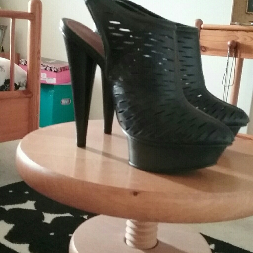 Victoria Secret for Colin Stuart Heels