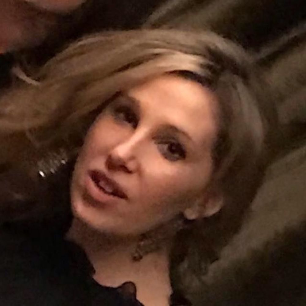 Meet your Posher, Carlotta