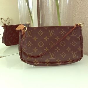 Louis Vuitton Accessories Pochette