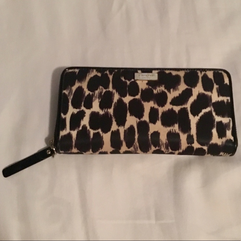 LAST CHANCE* Kate Spade animal print wallet