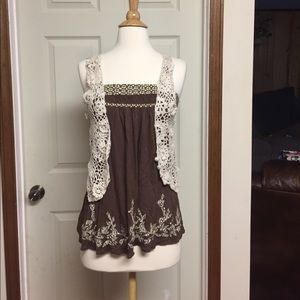 2 beautiful Daytrip shirts.