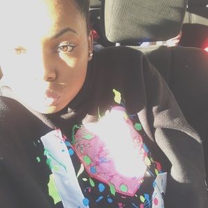 Meet your Posher, Dahilia