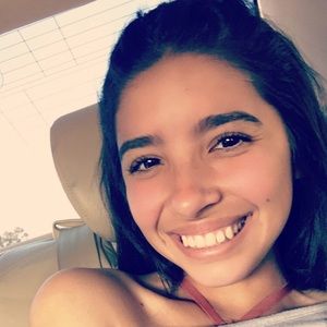 Meet your Posher, Celina