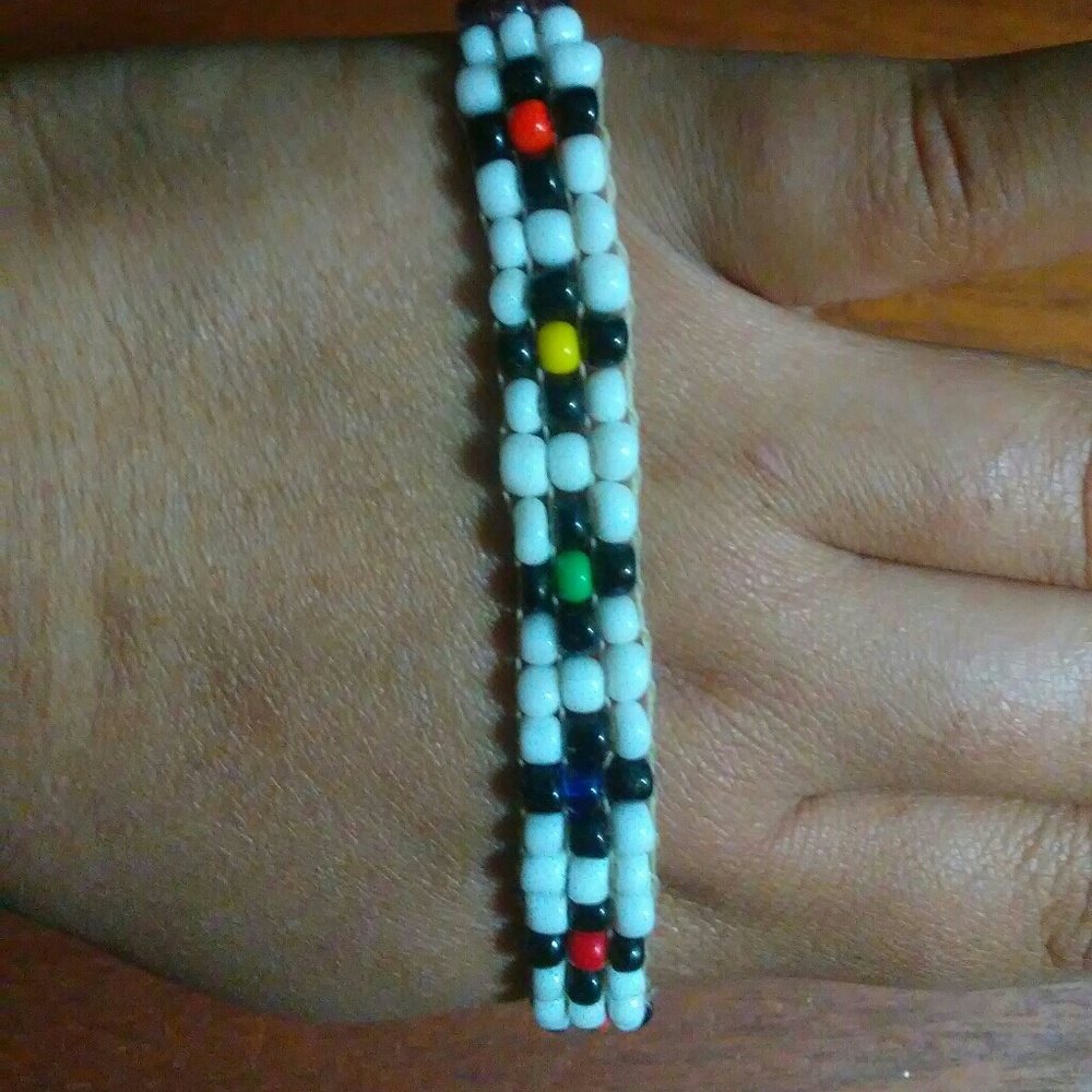 Beaded bracelet/anklet