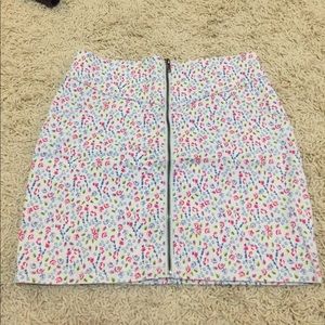 Cute zip front skirt