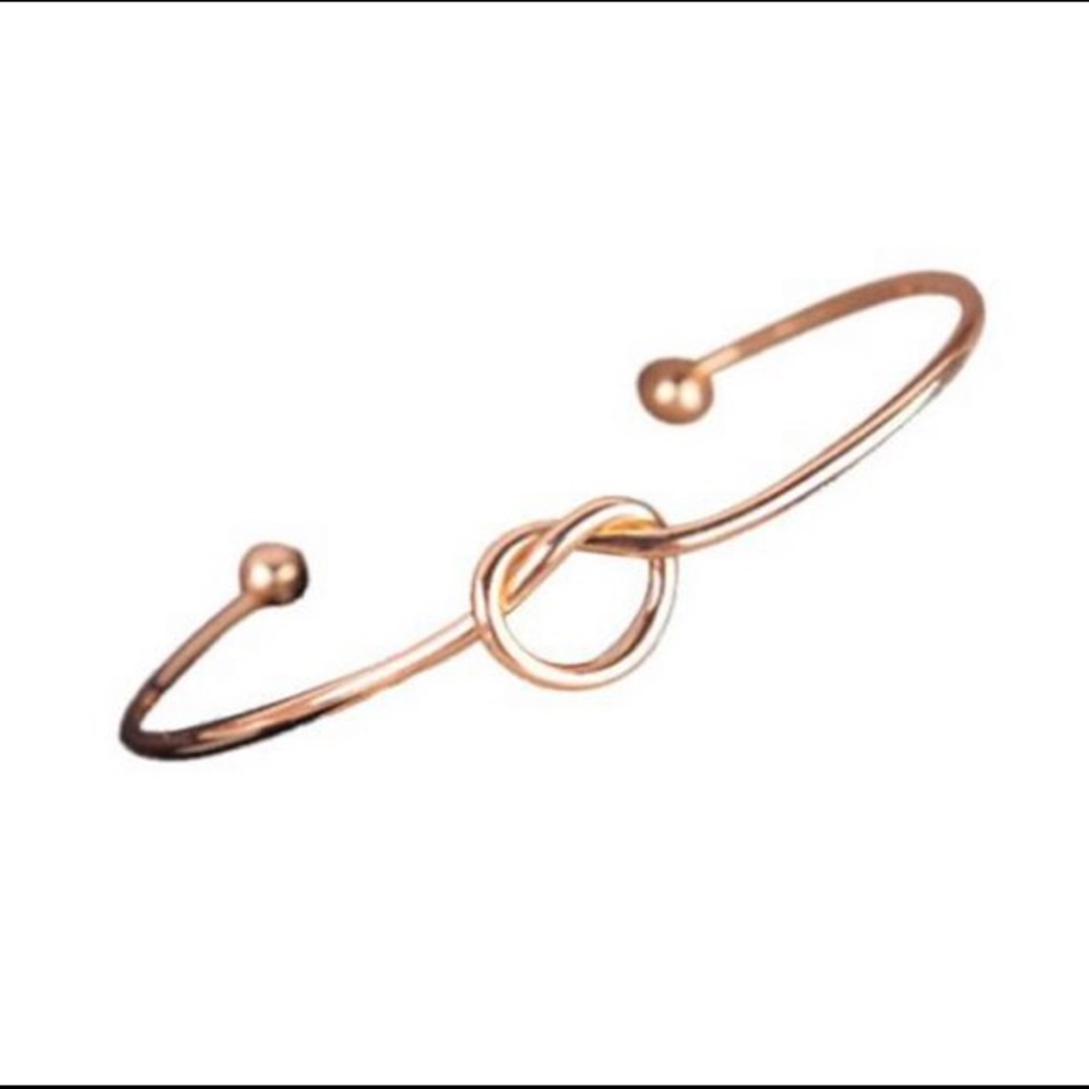 Gold love knot bracelet bangle