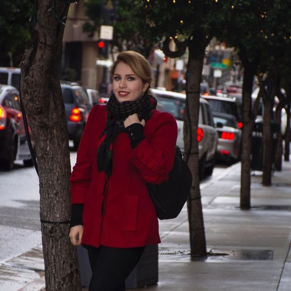 Meet your Posher, Niloofar - Picture 1 of 1