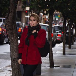 Meet your Posher, Niloofar