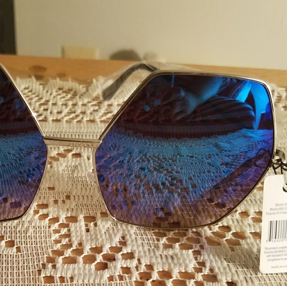 Sunglasses - Picture 2 of 2