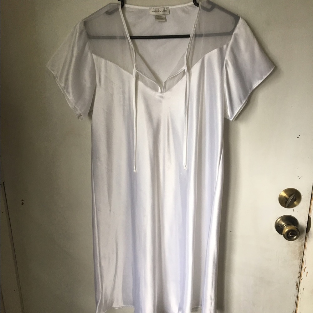 Jones New York White Nightie.