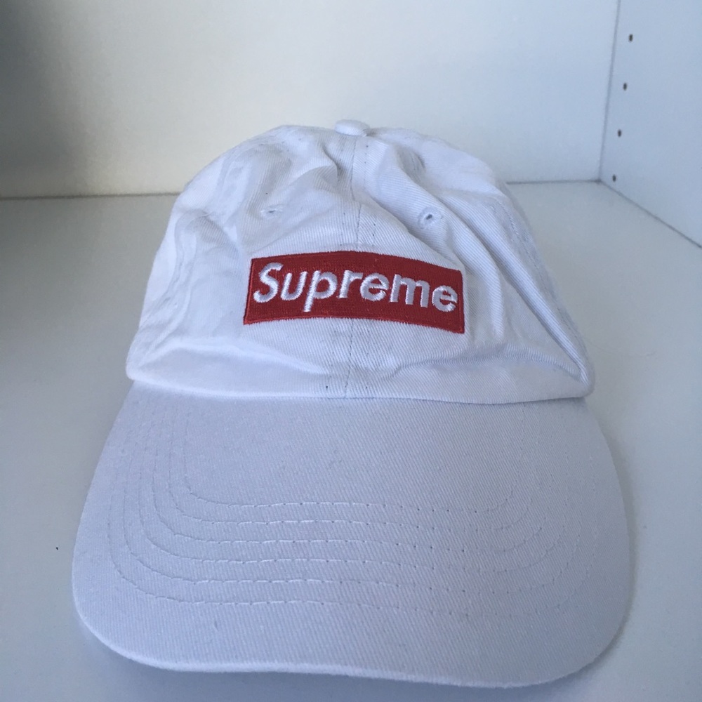 White SUPREME hat