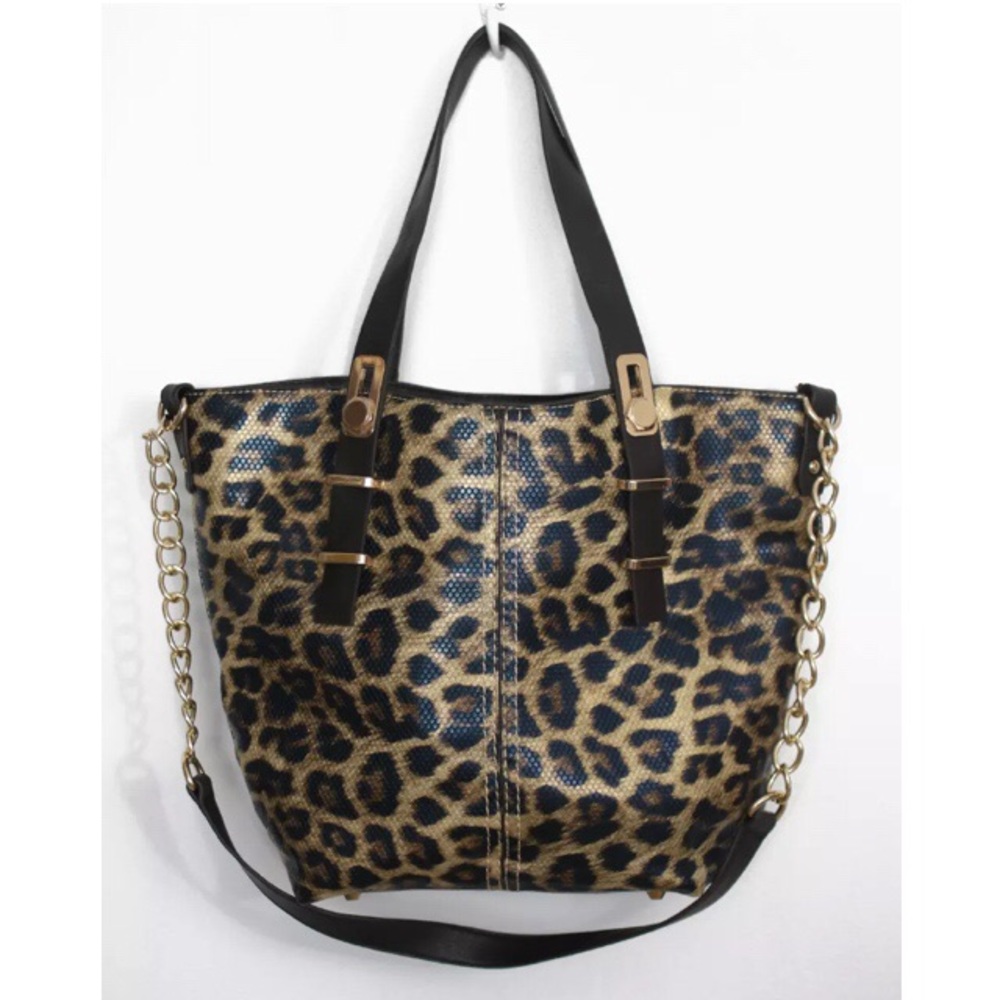 Cheetah Tote with shoulder straps