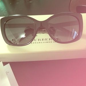 Burberry sunglasses