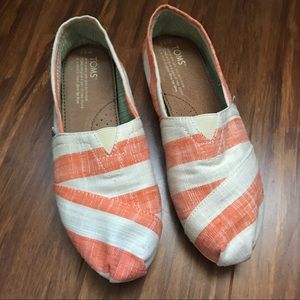 BRAND NEW TOMS Striped Canvas Shoes