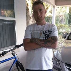 Meet your Posher, Dustin