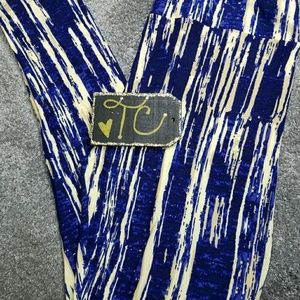 ??FRIDAY! ANY 2 LEGGINGS FOR 50!??