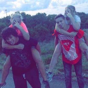 Meet your Posher, Ava