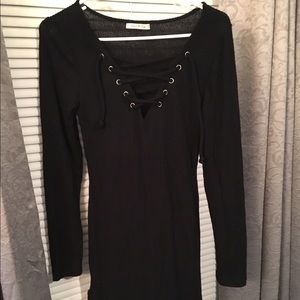 Black bodycon dress