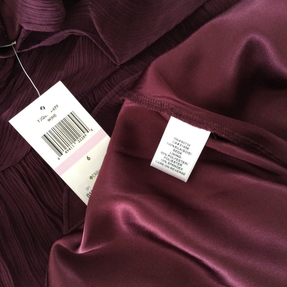 NWT TO THE MAX silk burgundy cocktail dress - Picture 6 of 6