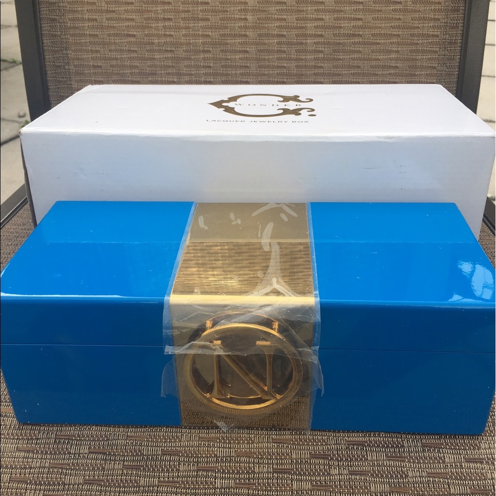 C Wonder Jewelry Box