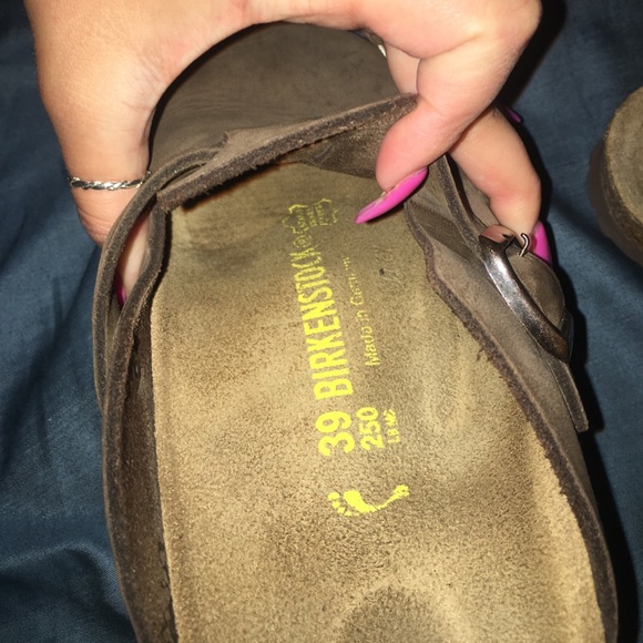 Dark brown brand new Birkenstock size 39 - Picture 3 of 3