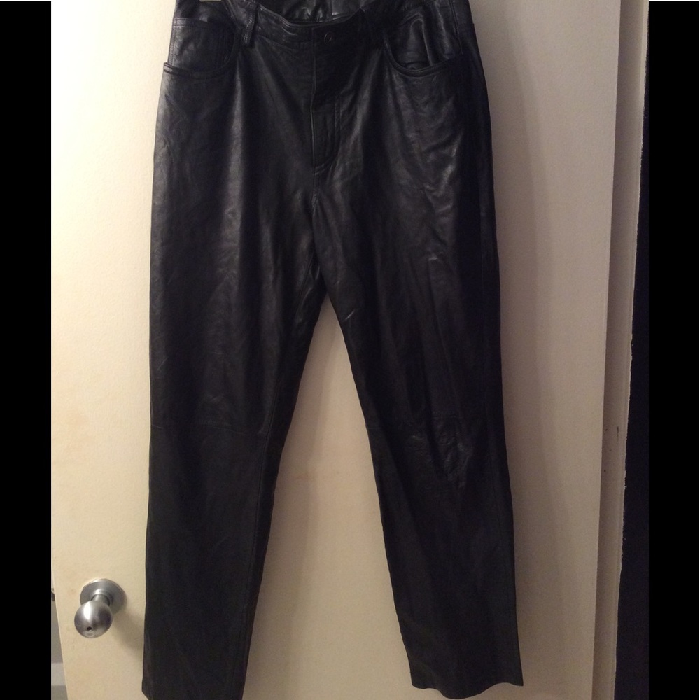 Express  100% Leather Pants Size 9/10!