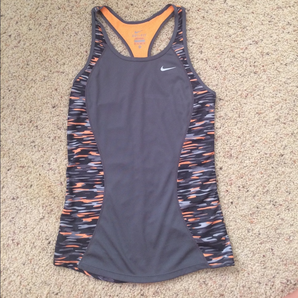 Nike workout tank