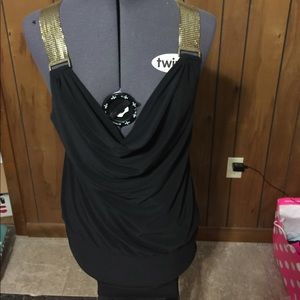 Betsy & Adam Black Dress w/Gold Chain Strap. Sz 6