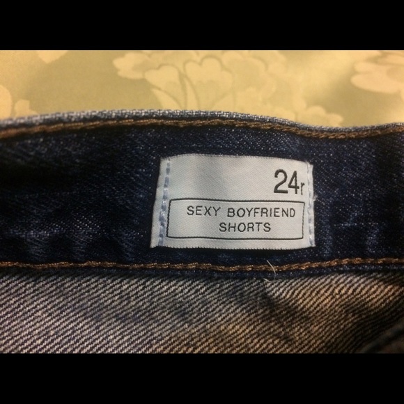 Gap Boyfriend Short - Picture 3 of 4