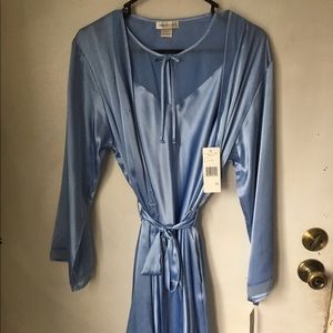 Jones New York Blue Nightie with a robe.