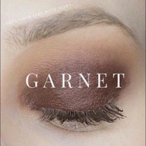 ShadowSense- SeneGence- BRAND NEW- ONE LEFT☀️