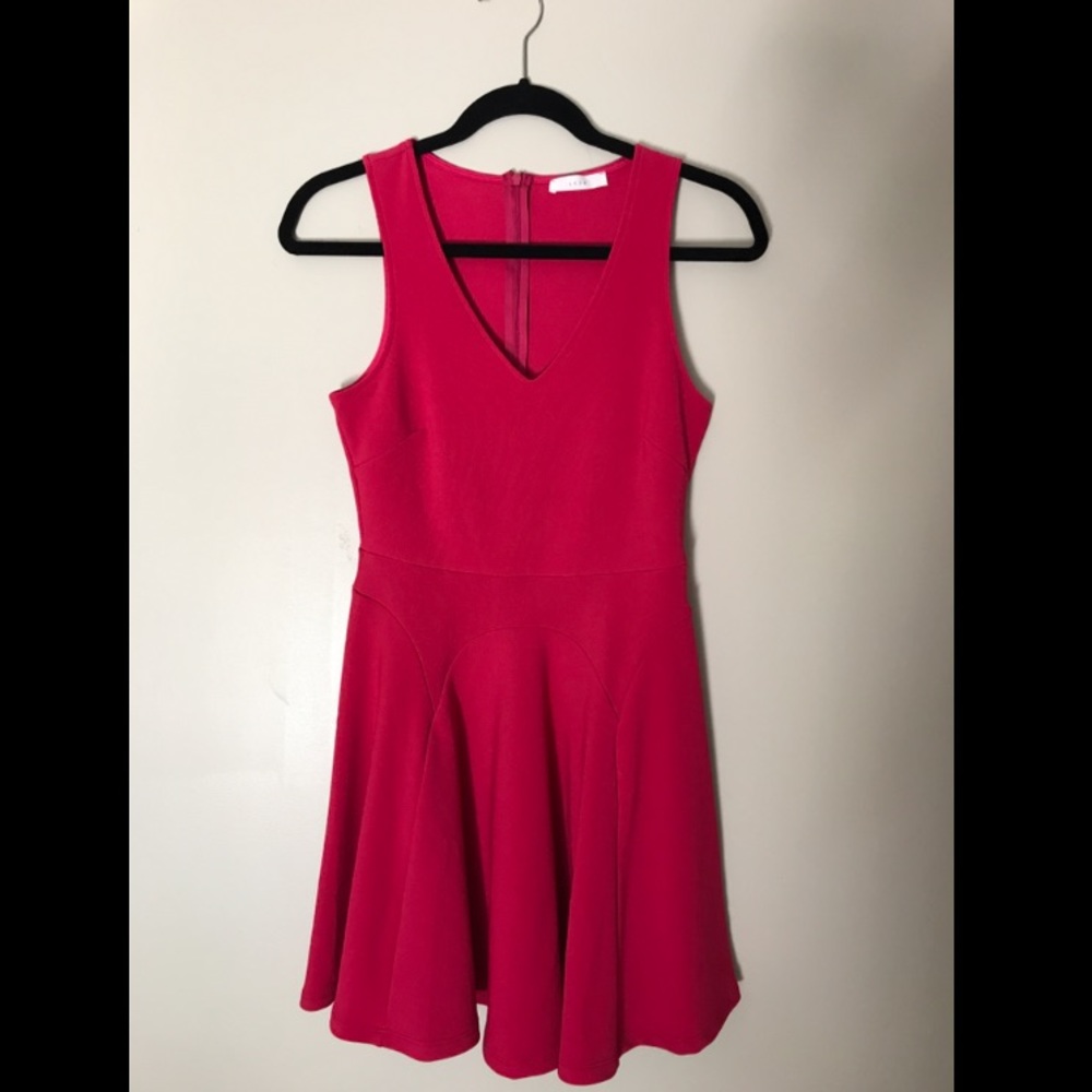 Pretty in pink! Fit n flare v-neck dress by Lush