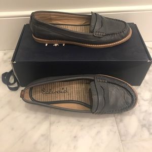 NEVER WORN W/ORIGINAL BOX! Splendid Loafer