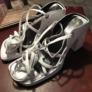 Kenneth Cole New York White Chunky Heel