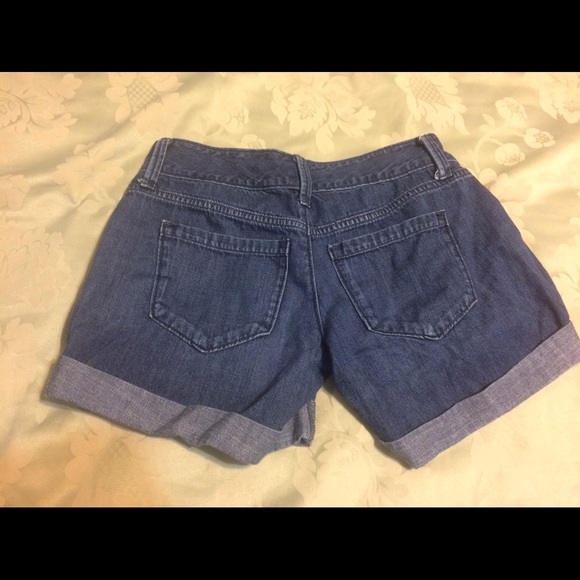 Old Navy Jean Shorts - Picture 2 of 3
