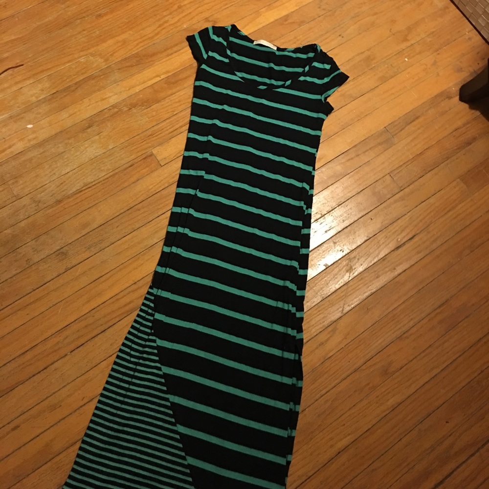 Cap sleeves maxi dress