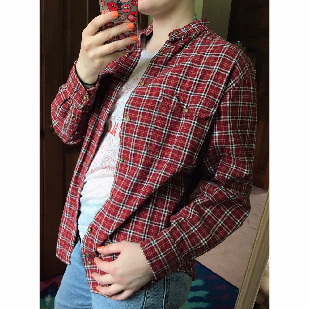 Vintage Red Plaid Flannel 🔥