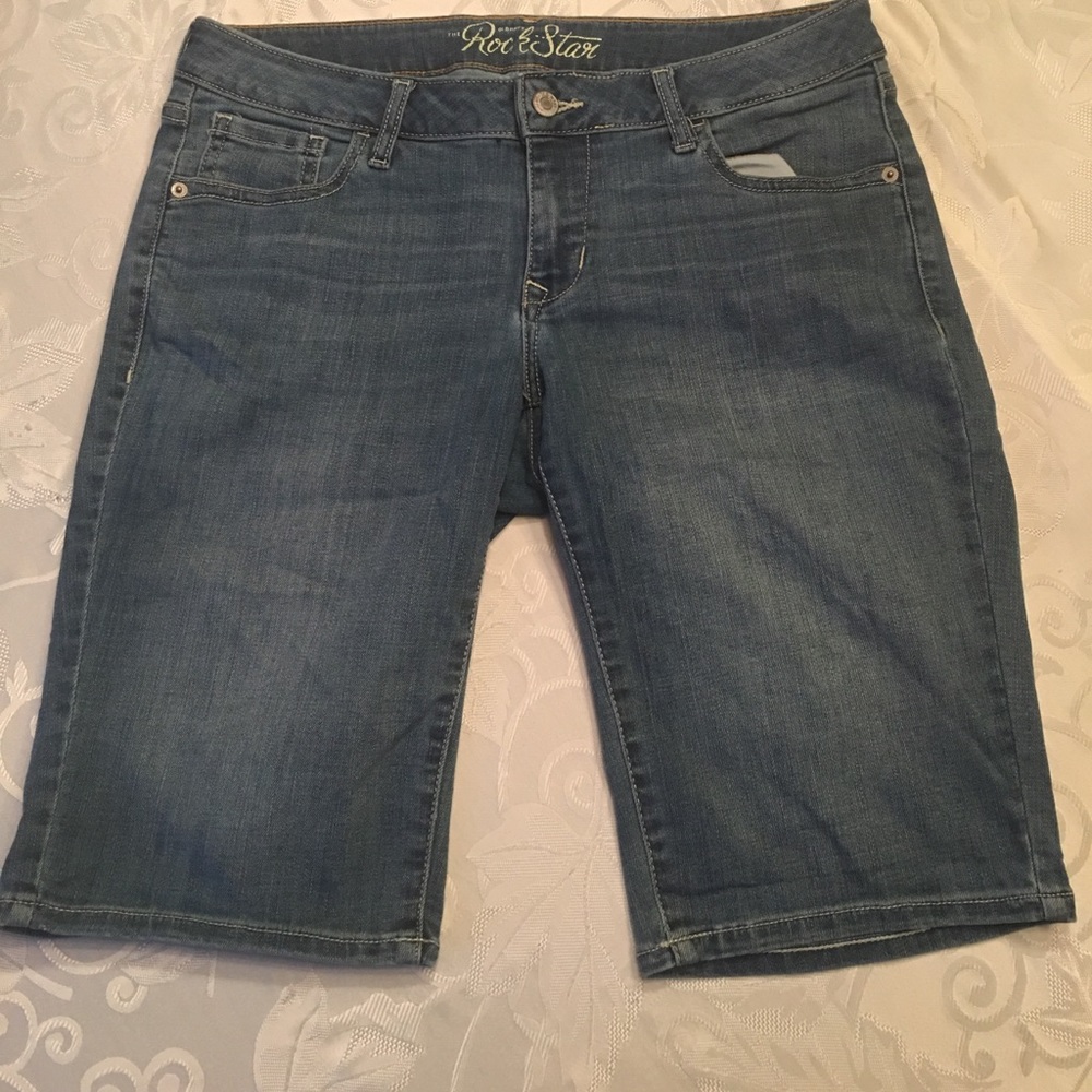 Stretchy jean shorts