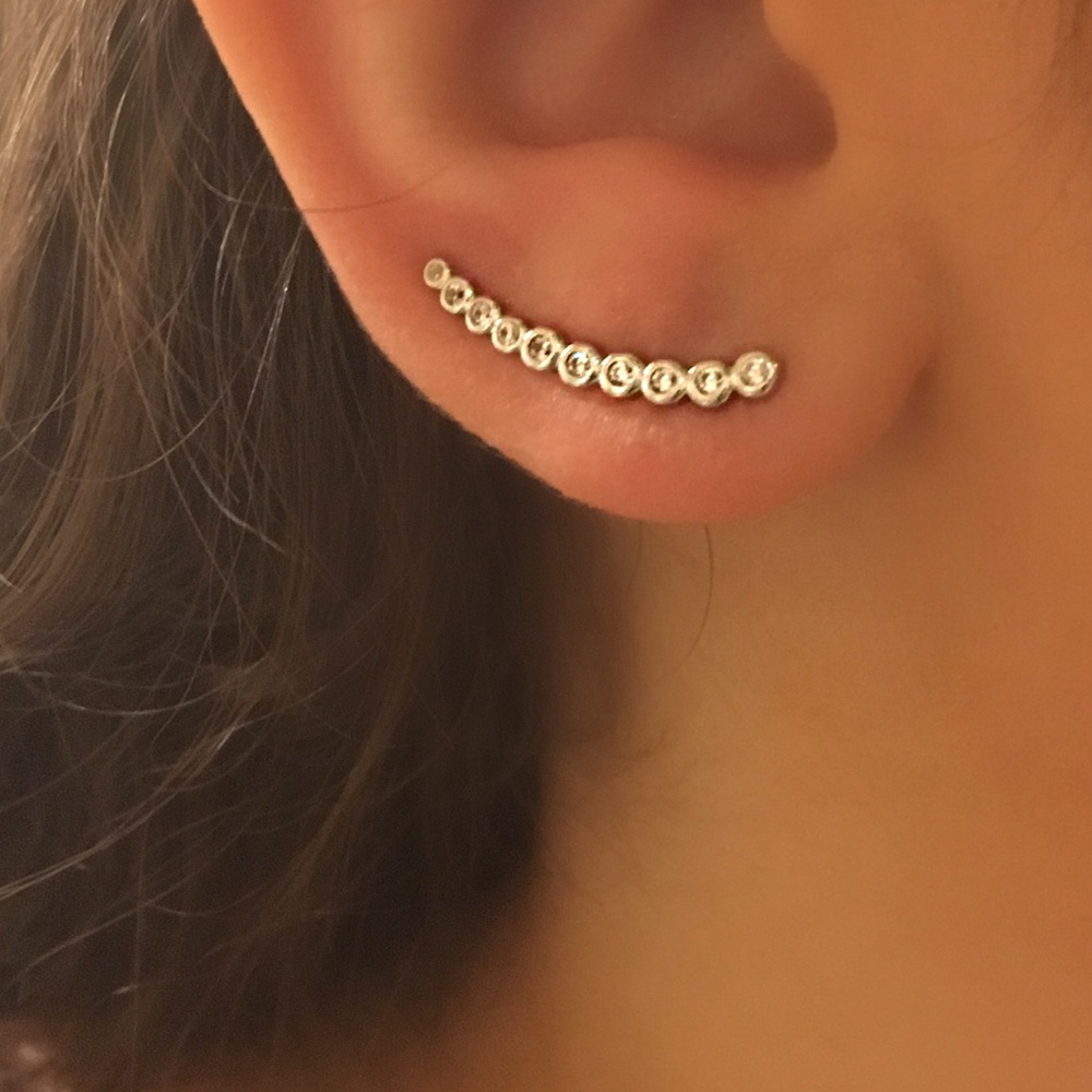 Cz Ear Crawlers