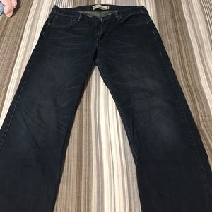 Levi 569 Great condition 34/34. Dark Blue