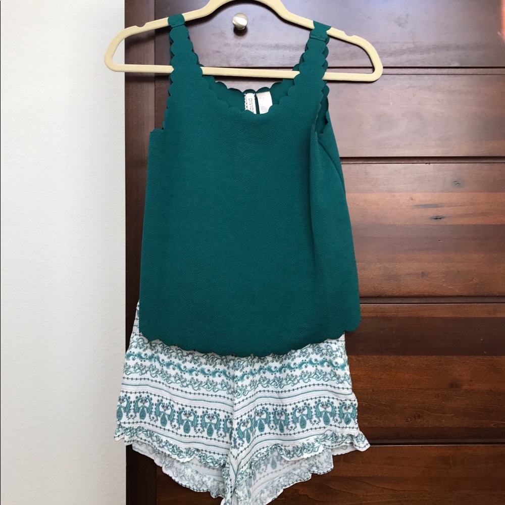 Scalloped tank top and ruffle shorts from H&M