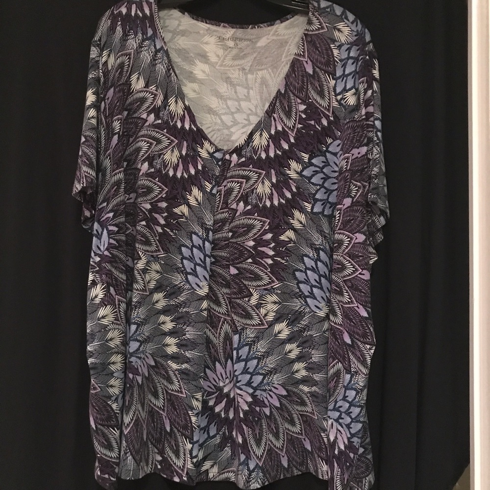 Croft & Barrow short sleeve top.