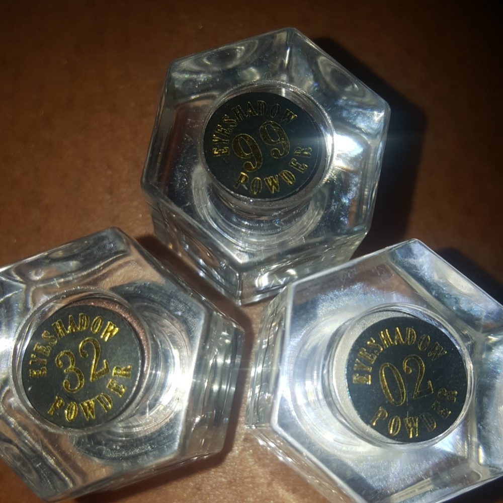 Princessa Eyeshadow - Picture 2 of 2