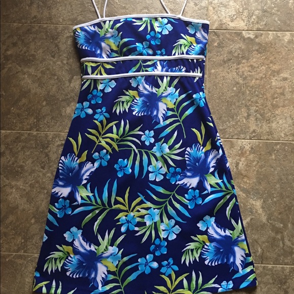 Dresses & Skirts - Sundress size large juniors fits a regular small